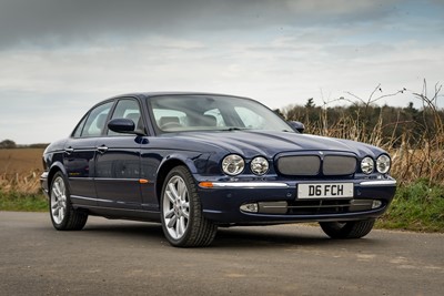 Lot 17 - 2003 Jaguar XJR Saloon