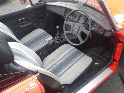 Lot 4 - 1981 MG B Roadster