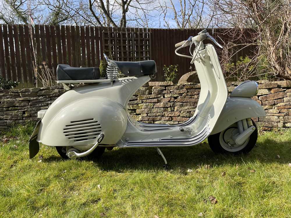 Vespa Acma Vespa Bacchetta In Vendita Moto Vespa 125cc Vespa Faro