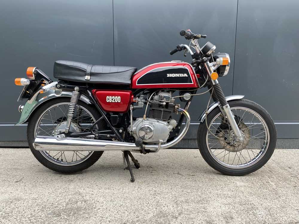 Lot 215 - 1977 Honda CB200