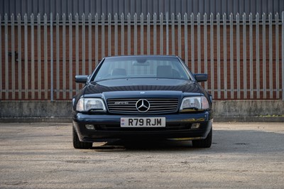 Lot 7 - 1998 Mercedes-Benz SL320