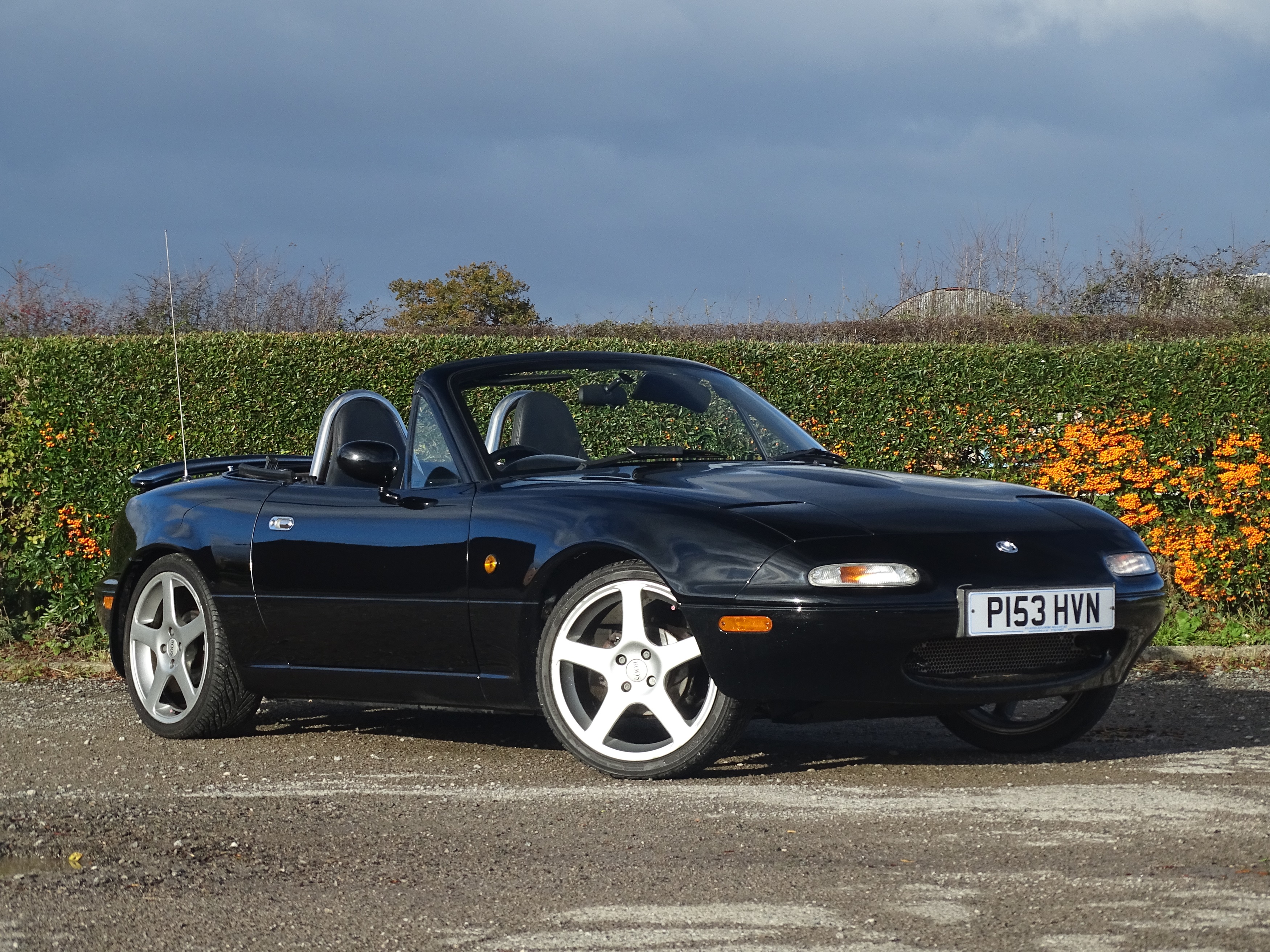 Lot 3 - 1997 Mazda MX5