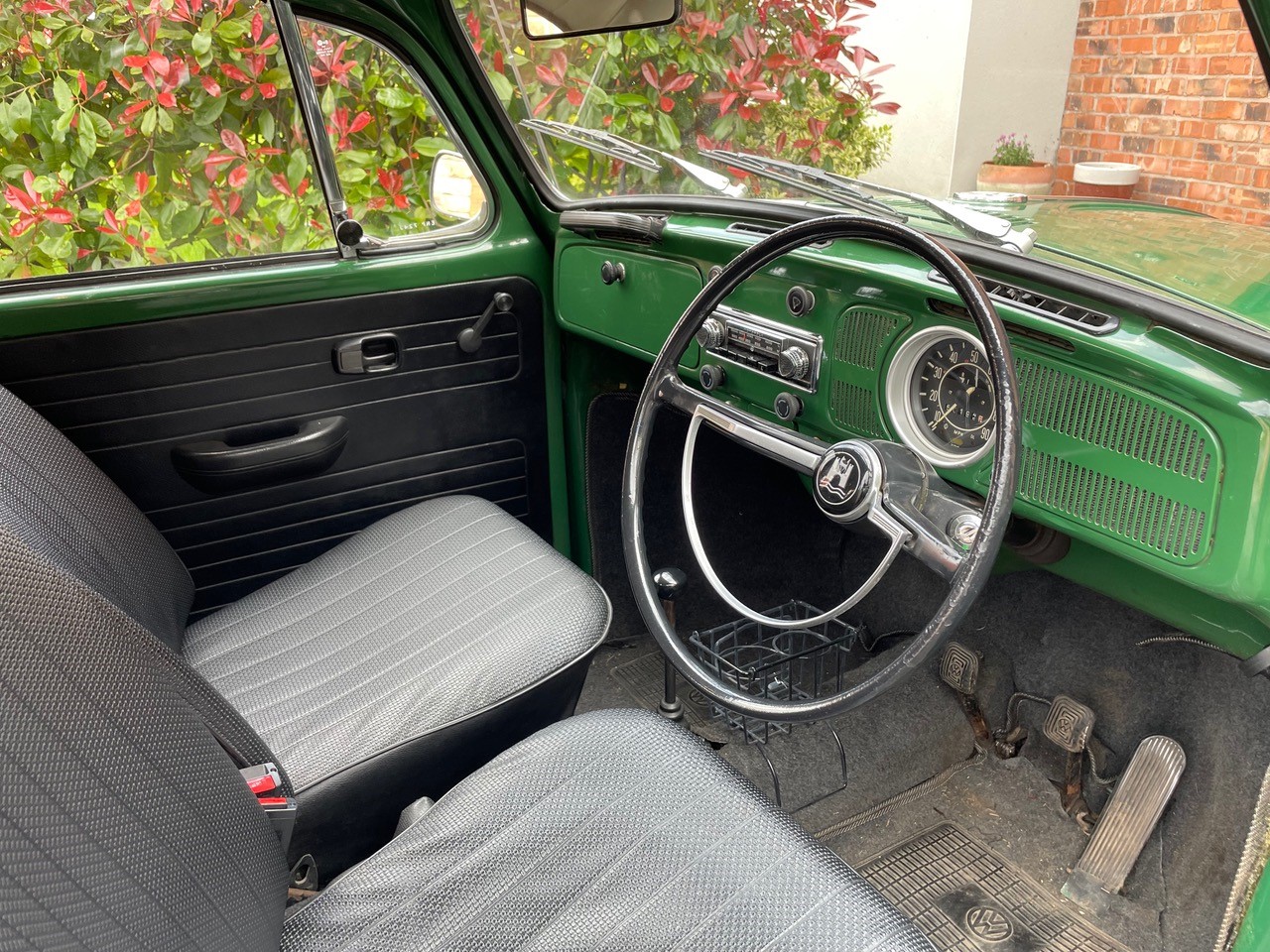 1995 vw beetle interior