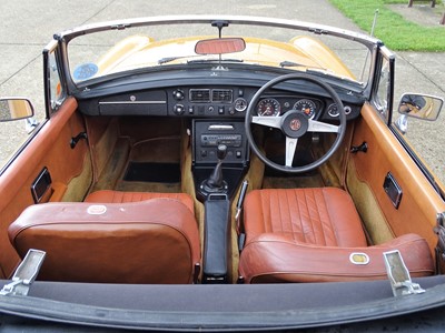 Lot 40 - 1974 MG B Roadster