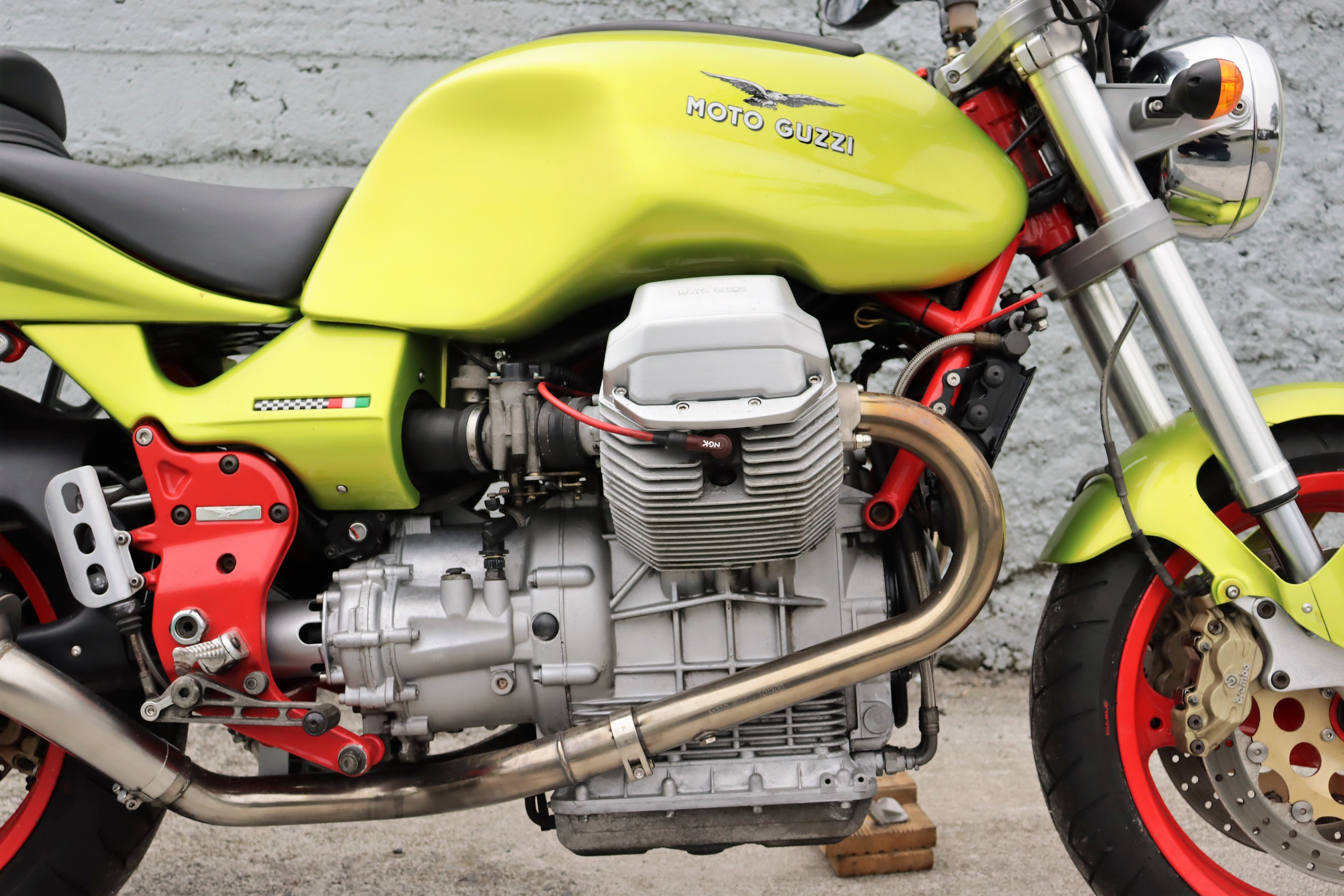 Lot 357 - 2000 Moto Guzzi V11