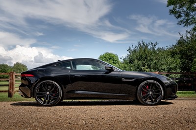 Lot 44 - 2015 Jaguar F-Type R Coupe