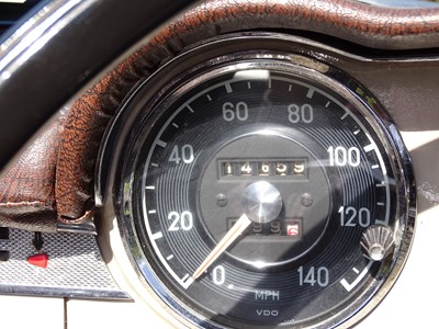 Lot 109 - 1965 Mercedes-Benz 230SL