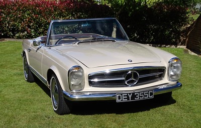 Lot 109 - 1965 Mercedes-Benz 230SL