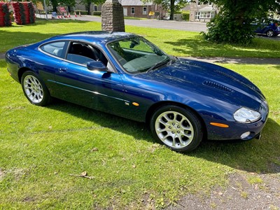 Lot 130 - 2001 Jaguar XKR Coupe