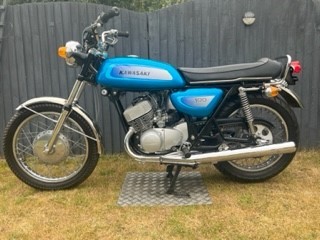 Lot 327 - 1971 Kawasaki H1A