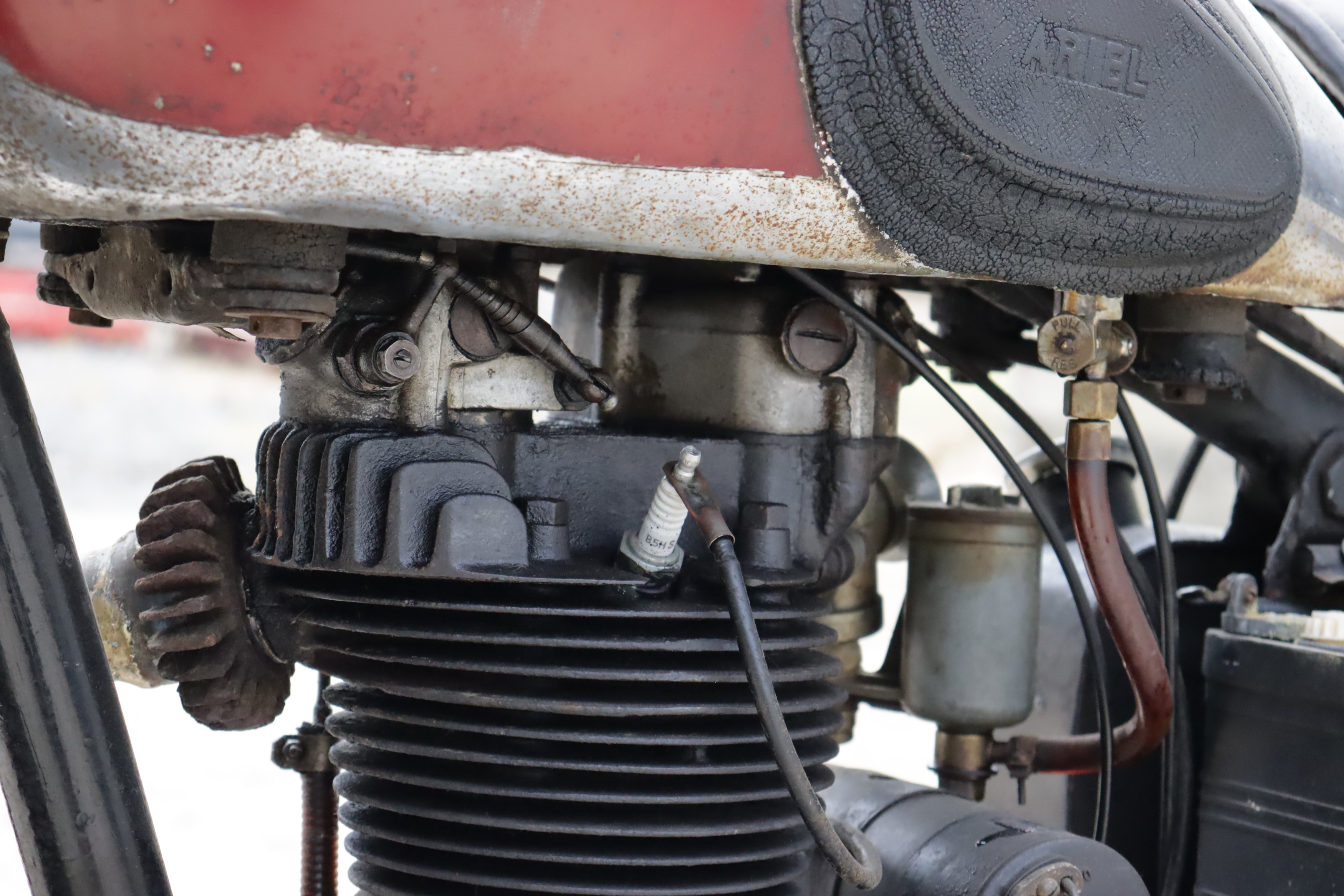 Lot 366 - 1950 Ariel NH Red Hunter