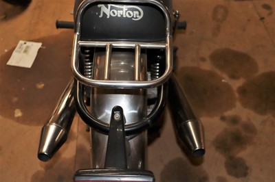Lot 376 - 2001 Norton Norvil Commando
