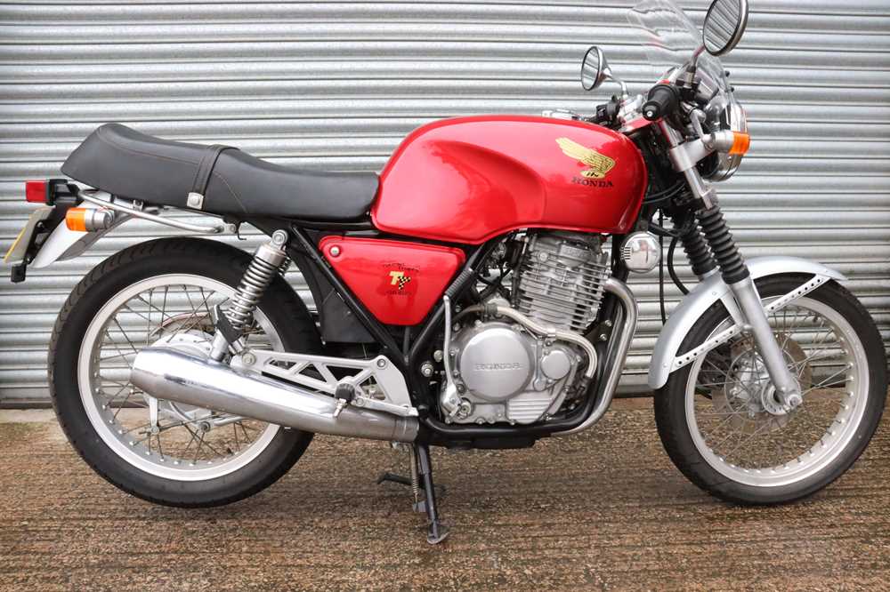 Lot 300 - 1986 Honda GB400TT