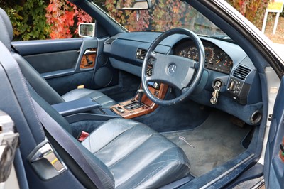 Lot 207 - 1991 Mercedes-Benz SL 500