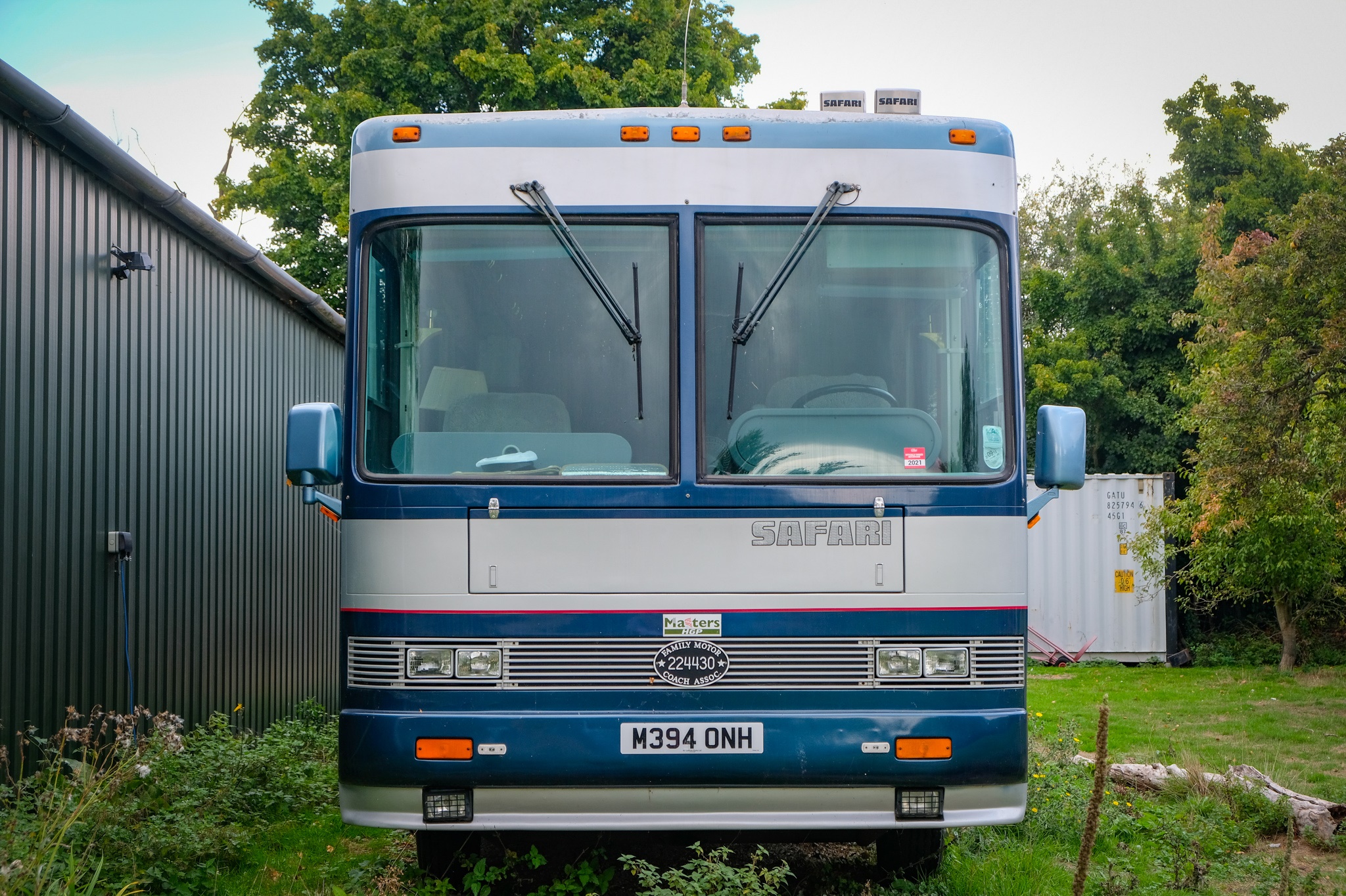 Lot 235 - 1995 Safari Serengeti Deluxe