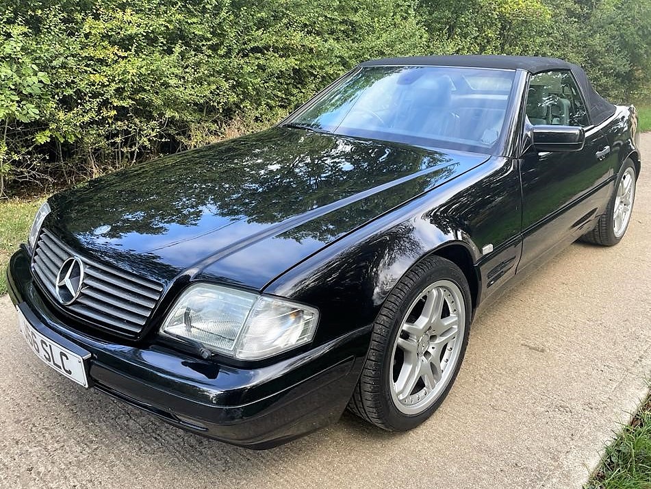 Lot 234 - 1998 Mercedes-Benz SL 320