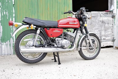 Lot 267 - 1977 Suzuki GT 250