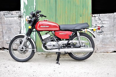 Lot 267 - 1977 Suzuki GT 250