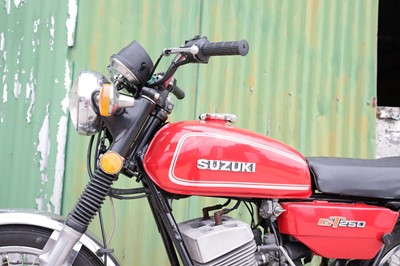 Lot 267 - 1977 Suzuki GT 250