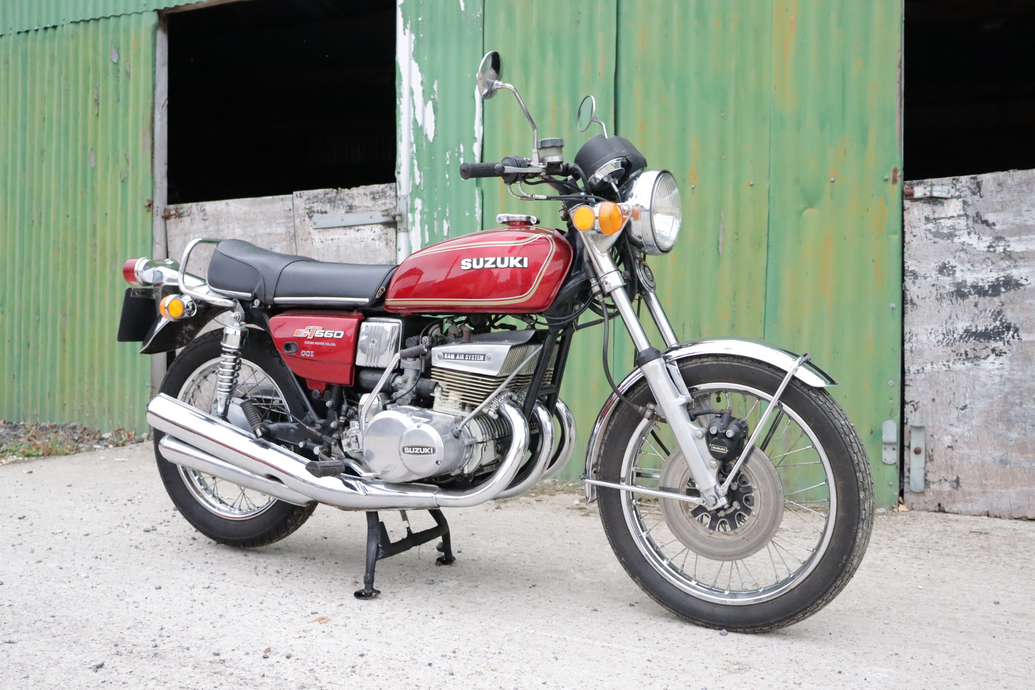 Lot 228 - 1976 Suzuki GT 550