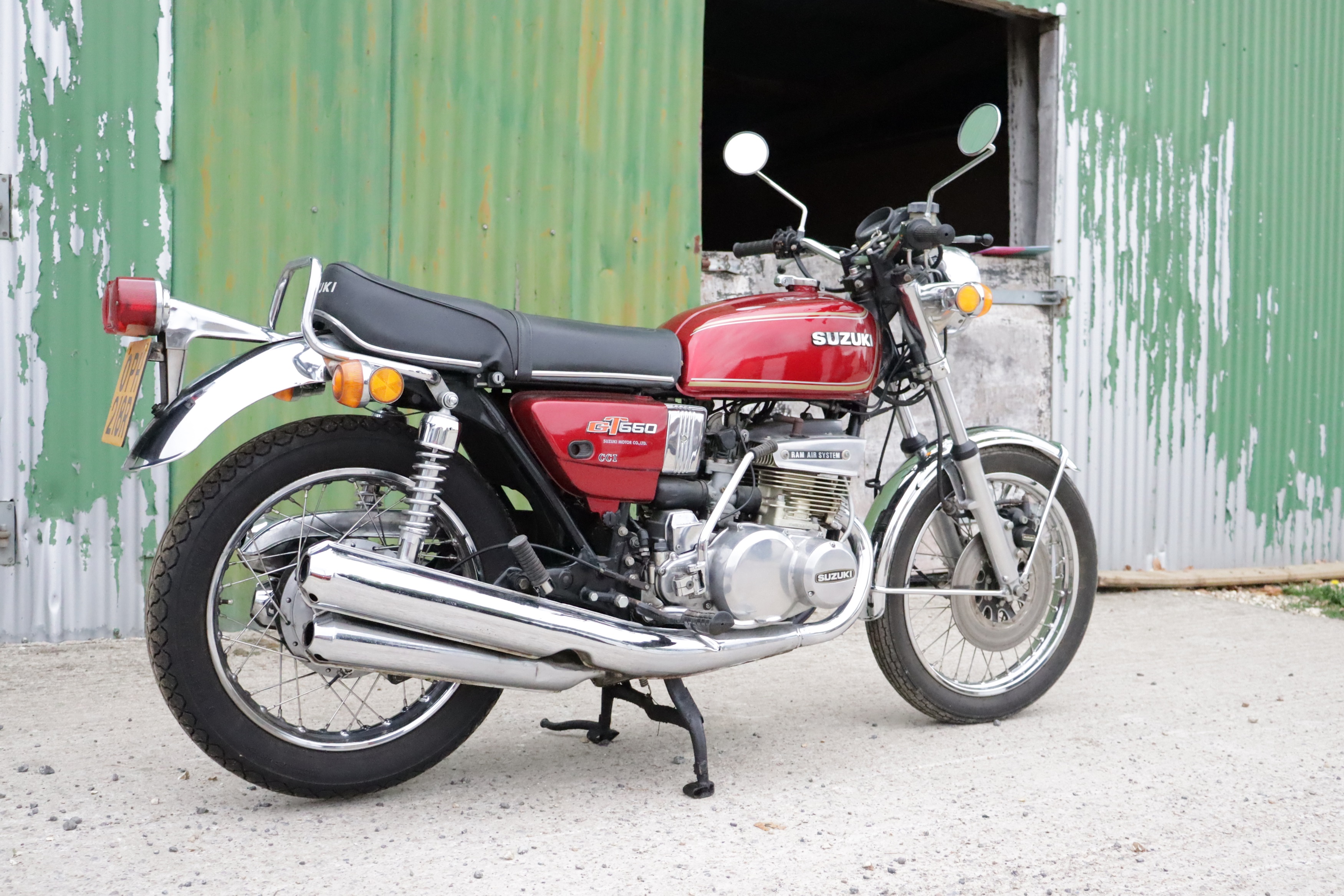 Lot 228 - 1976 Suzuki GT 550