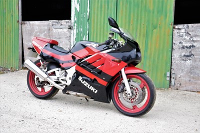 Lot 297 - 1999 Suzuki GSX-R 250RR