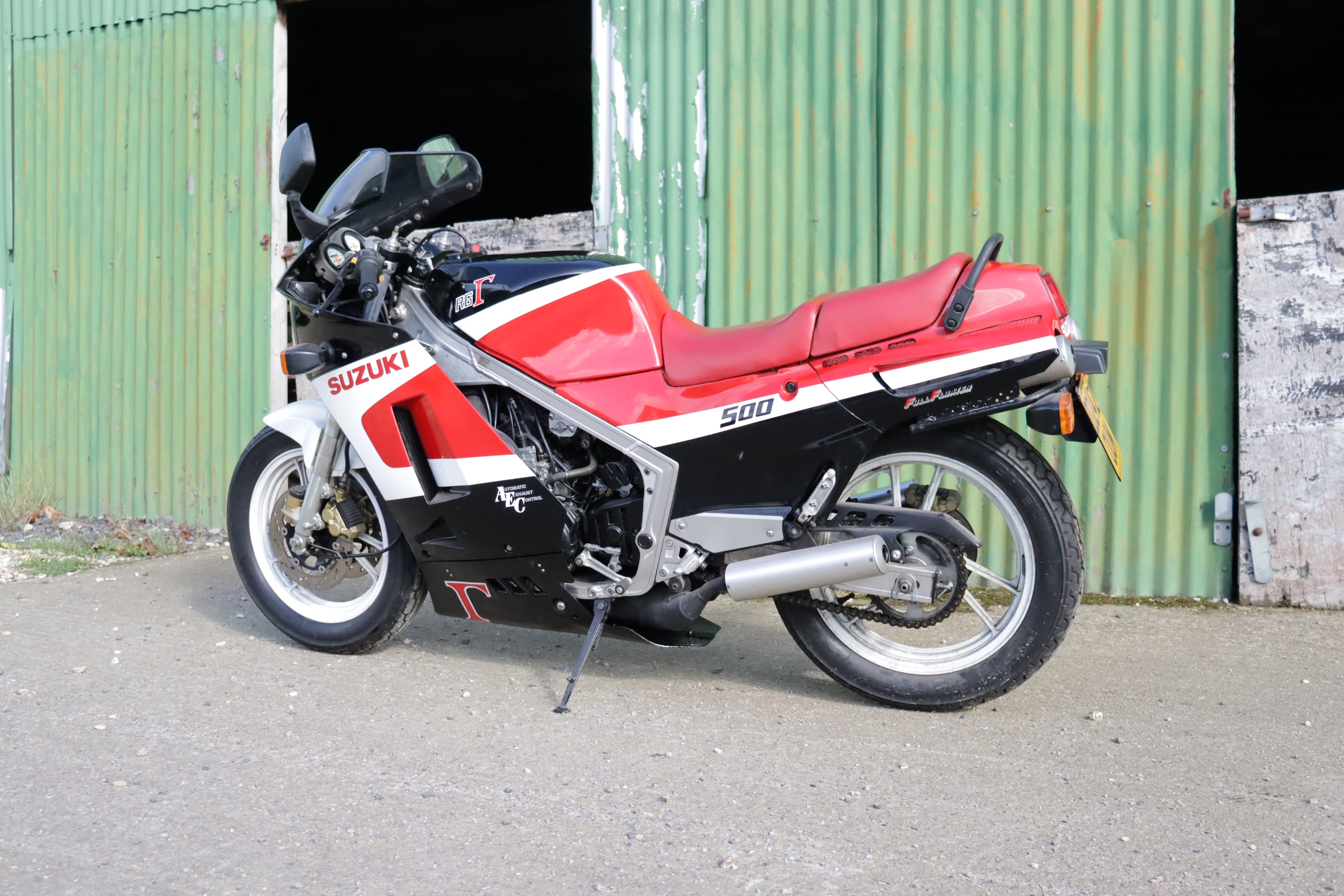 Lot 203 - 1987 Suzuki RG 500 H