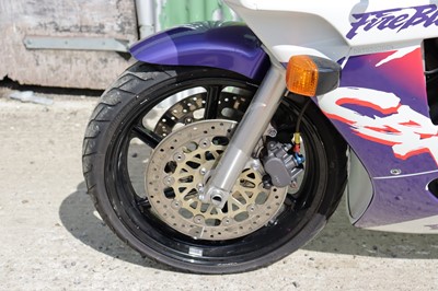 Lot 398 - 1998 Honda CBR 400RR