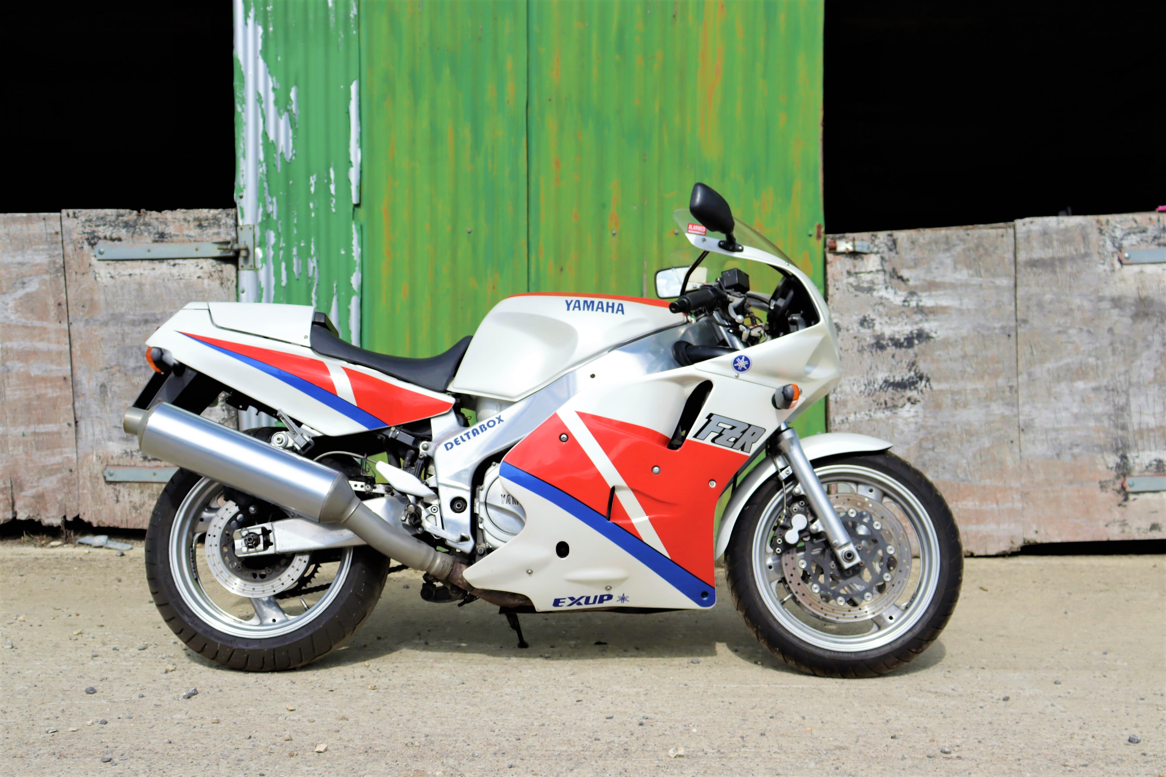 Lot 268 - 1989 Yamaha FZR 1000 EXUP