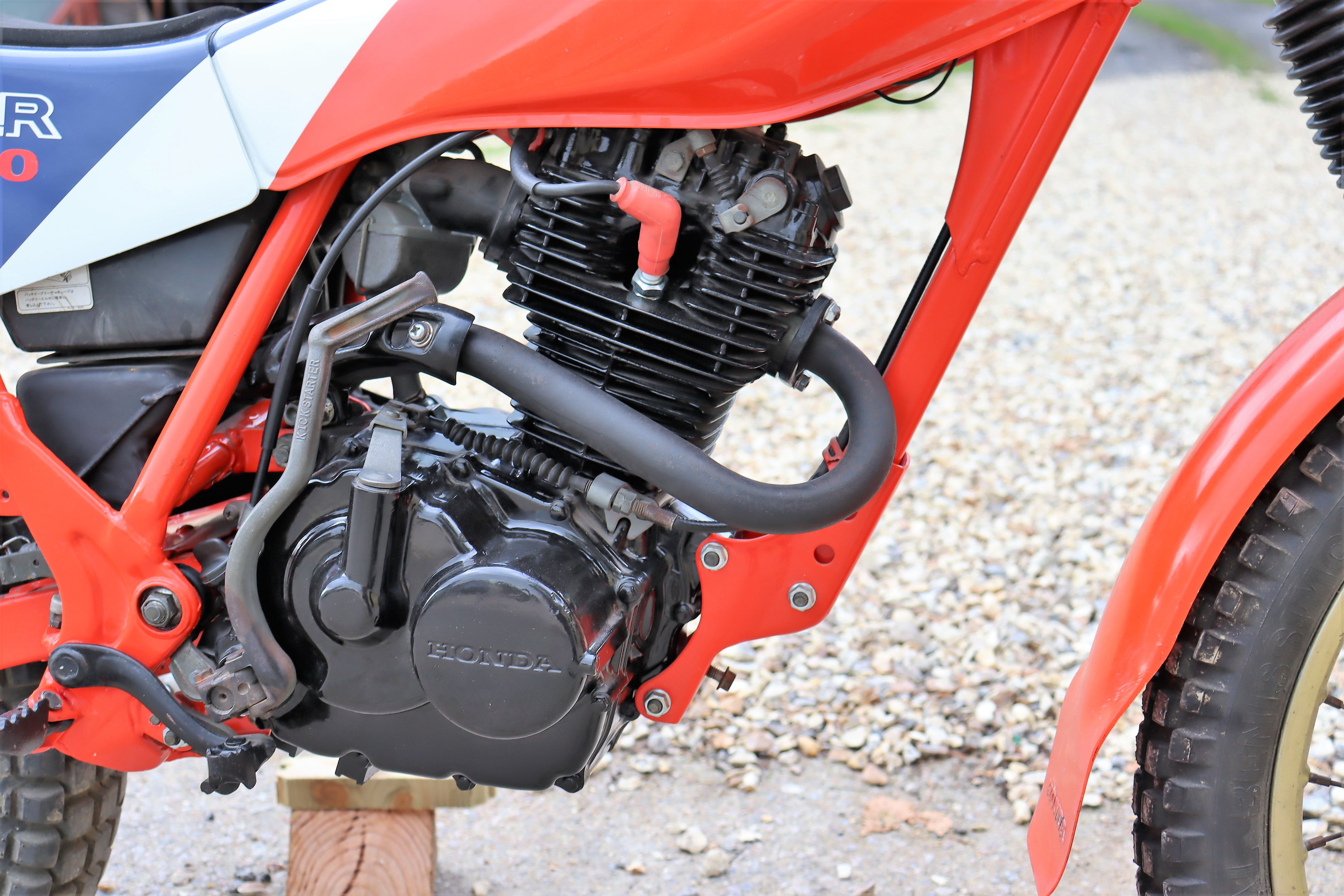 Soupape D'échappement Pour Honda TLR 250 - Pièce Moteur Neuve