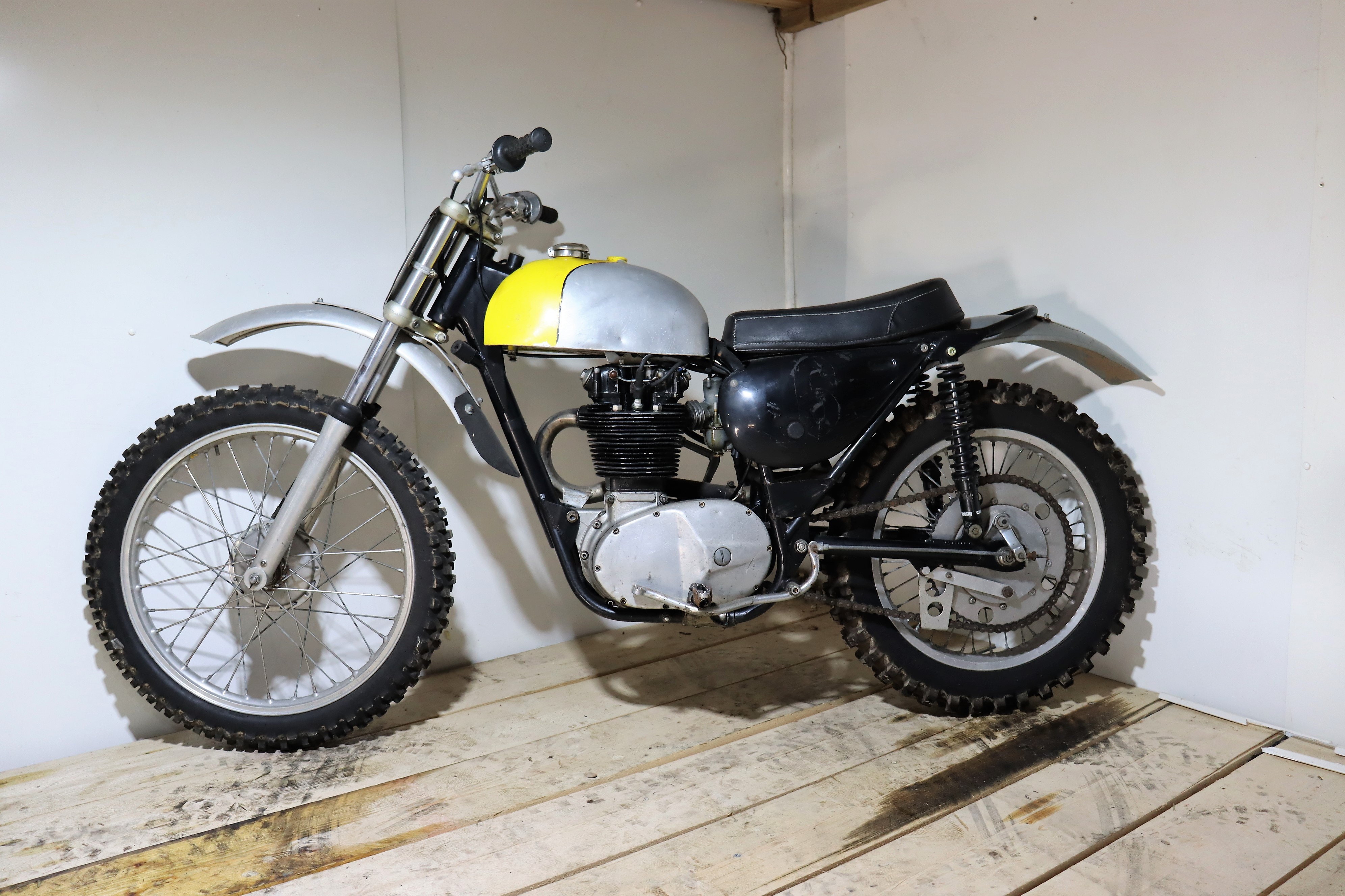 Bsa b40 sales scrambler