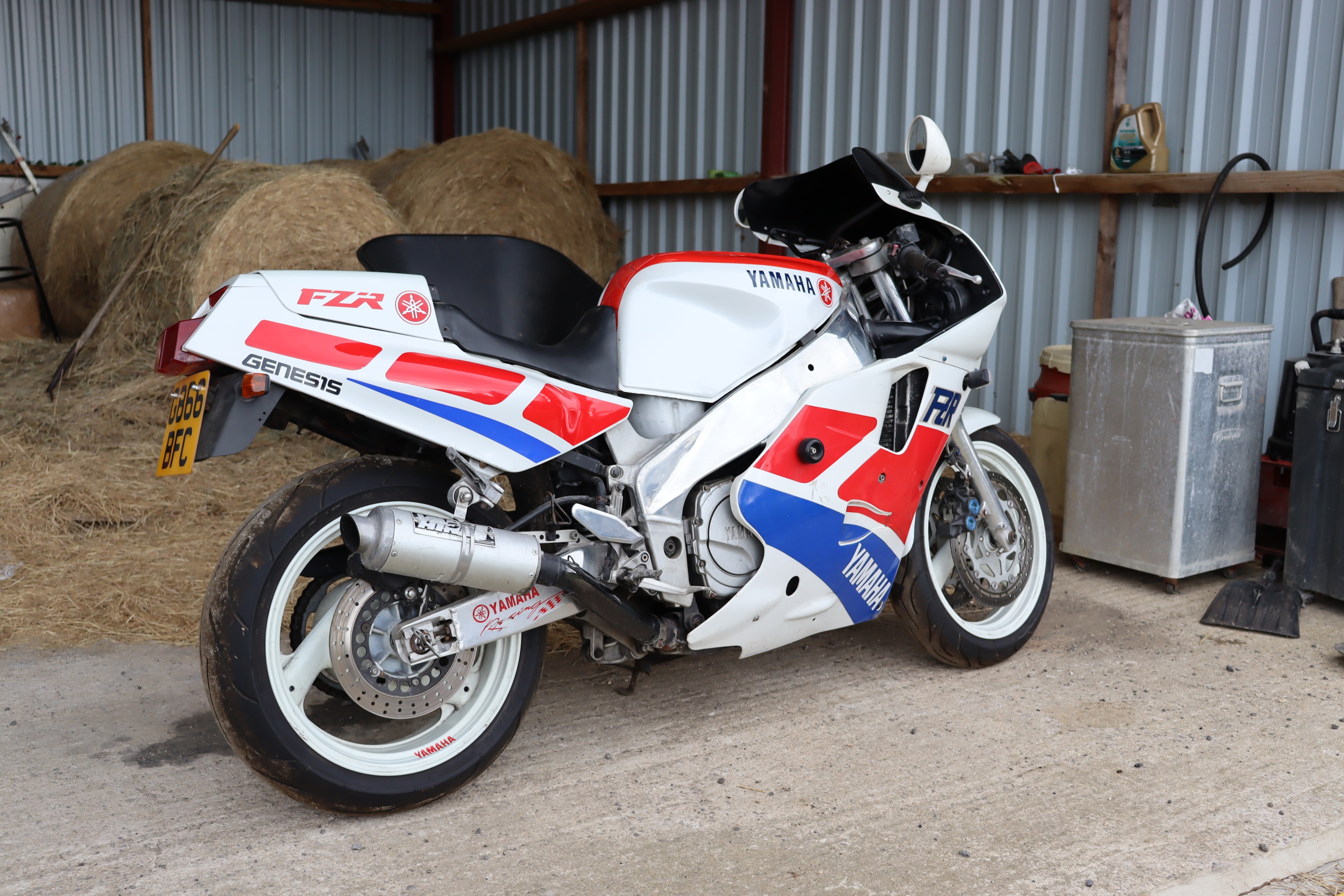 Lot 298 1997 Yamaha FZR 1000 EXUP lot-298-1997-yamaha-fzr-1000-exup