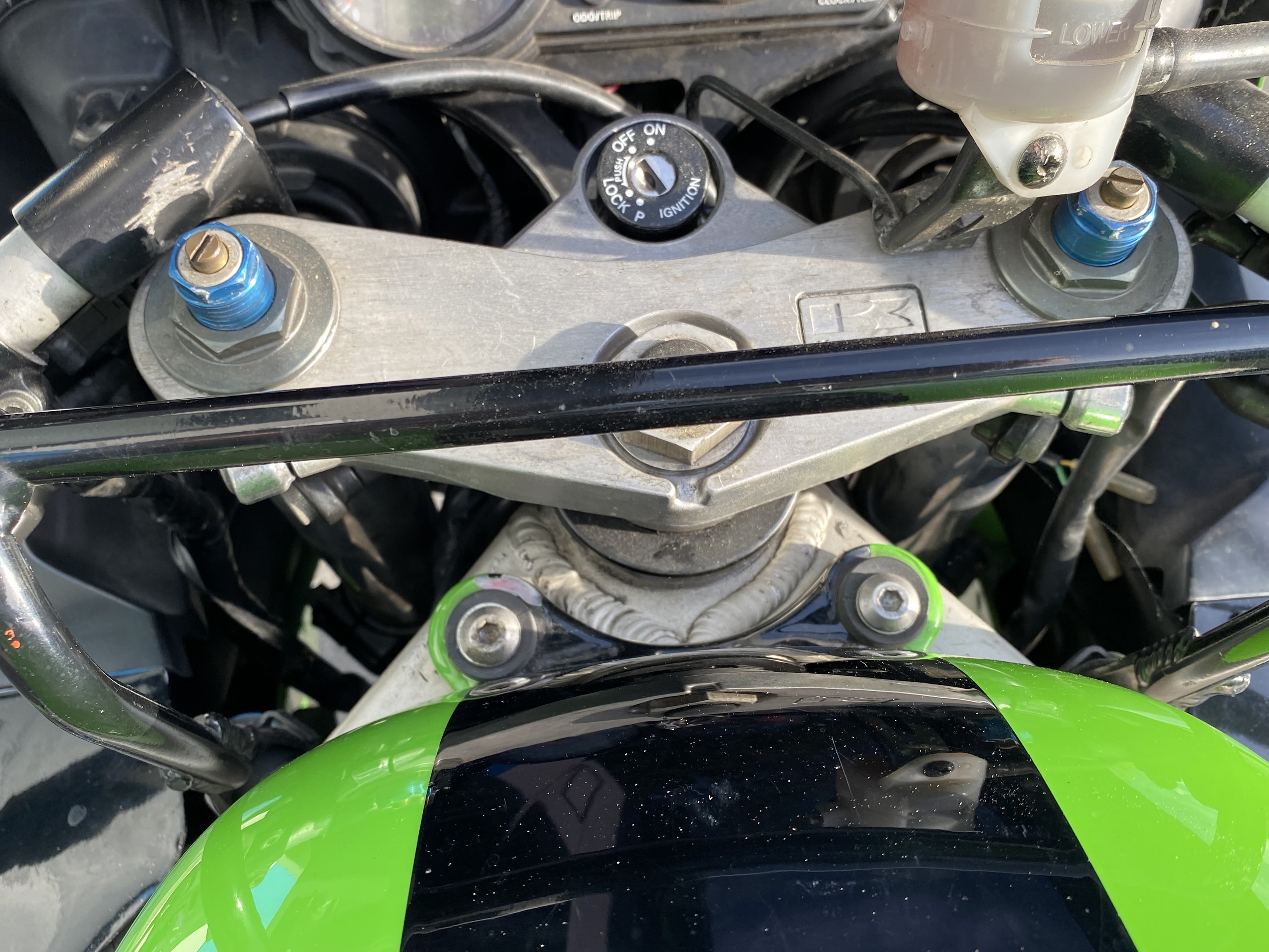 Bague de guidage inférieur K-TECH kawasaki ZX-9R 2000-2001 main image 1