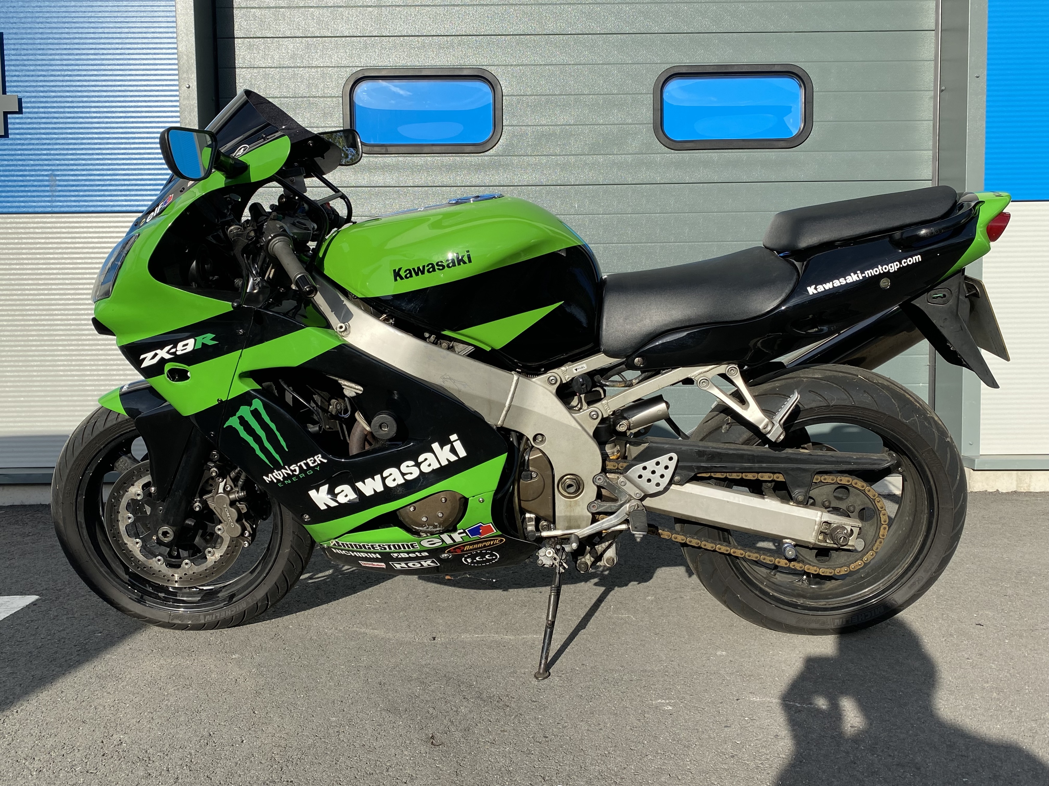 Lot 281 - 2000 Kawasaki 'Ninja' ZX-9R
