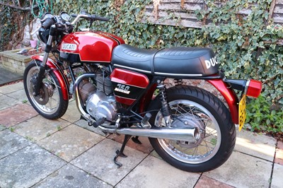 Lot 382 - 1975 Ducati 750GT