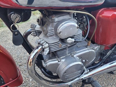 Lot 384 - 1974 Honda CD175