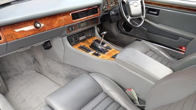 Lot 19 - 1992 Jaguar XJS V12 Coupe