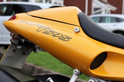 Lot 412 - 1998 Triumph Daytona T595