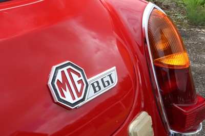 Lot 2 - 1968 MG B GT
