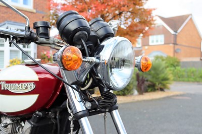 Lot 335 - 1975 Triumph Trident T160