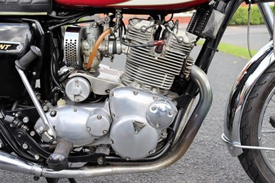 Lot 335 - 1975 Triumph Trident T160