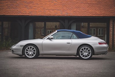 Lot 92 - 2001 Porsche 996 Carrera Cabriolet