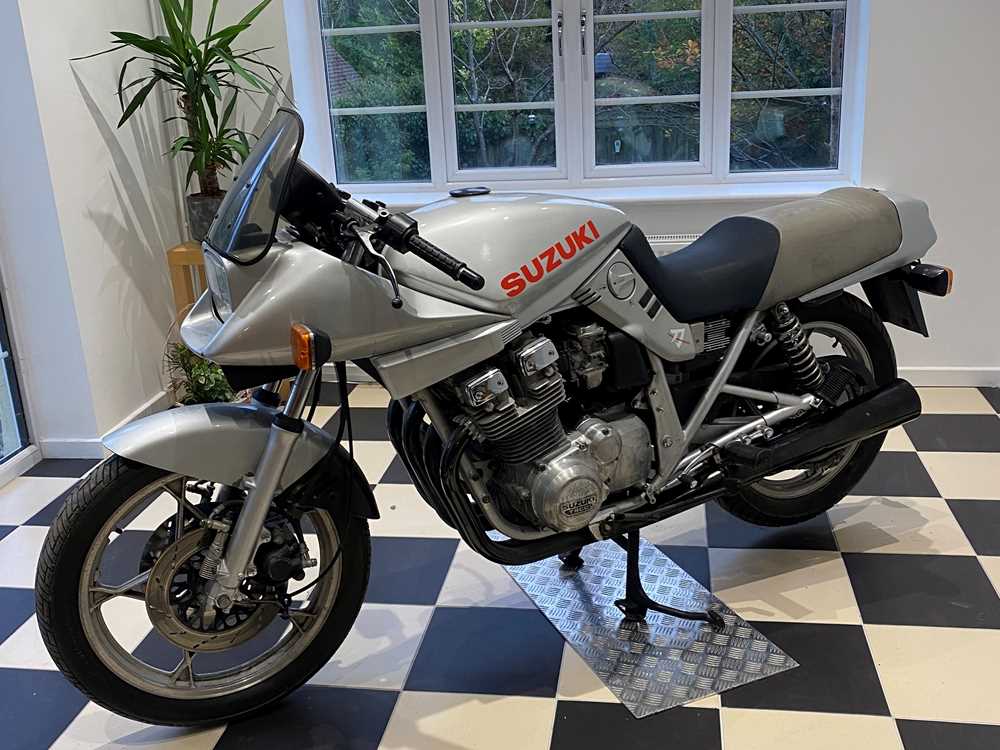 Lot 252 - 1982 Suzuki GSX 1100 Katana