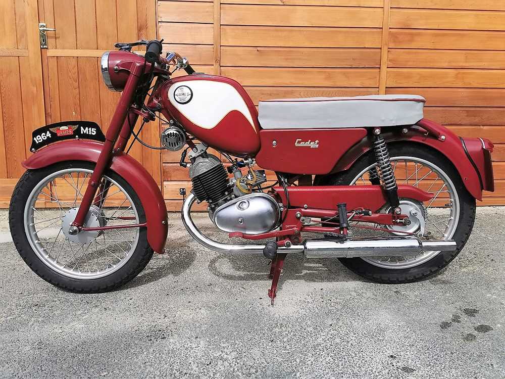 Lot 339 - 1964 James Cadet