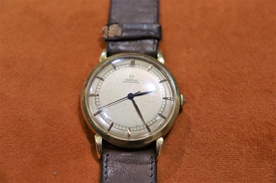Lot 200 - c.1940s/ 1950s Omega Bumper RA Watch