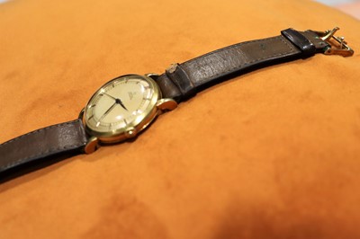 Lot 200 - c.1940s/ 1950s Omega Bumper RA Watch