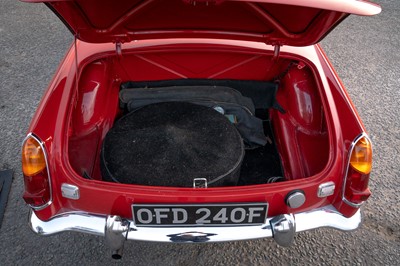 Lot 1 - 1967 MG B Roadster