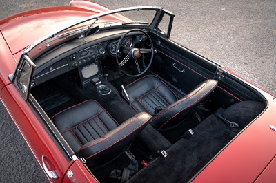 Lot 1 - 1967 MG B Roadster