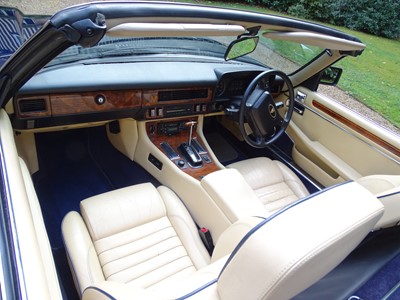 Lot 104 - 1990 Jaguar XJ-S V12 Convertible