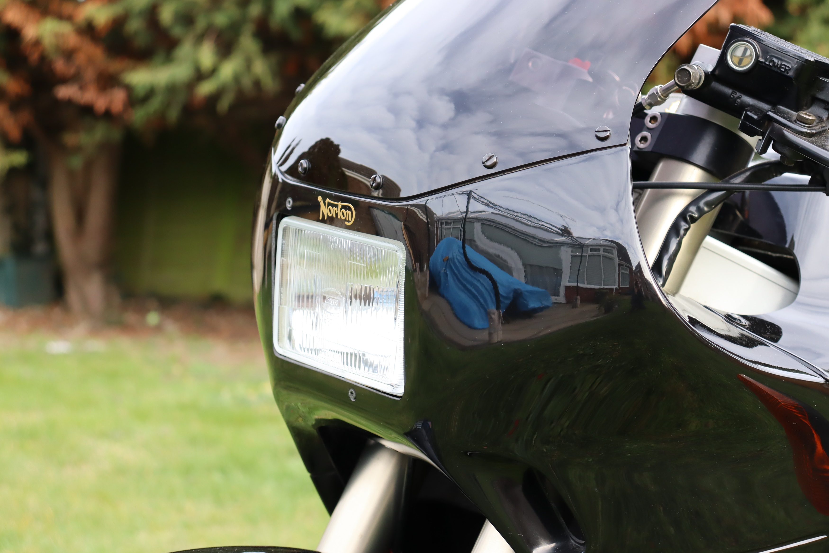 Lot 336 1990 Norton F1